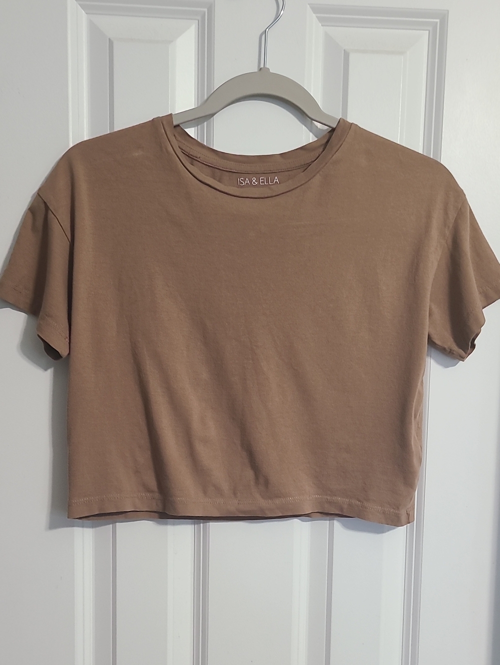 Isa & Ella Women's Cropped Tee — Taupe